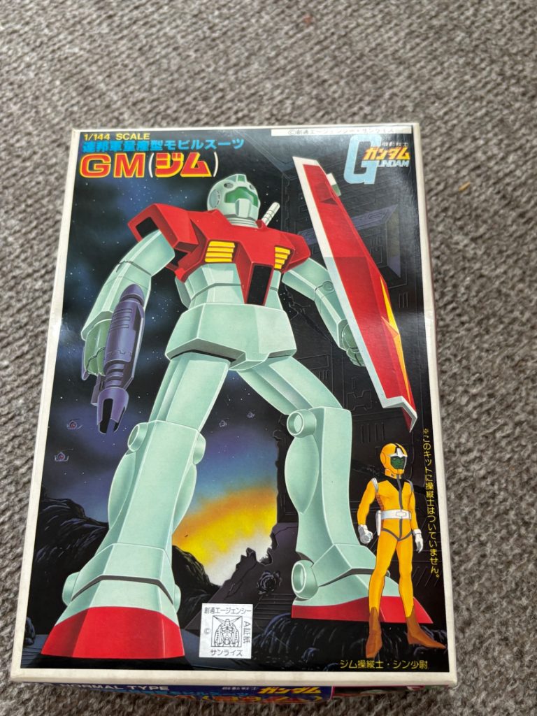 次は旧キットの方に再チャレンジする予定。カラーリングもノーマルGMと全く違うものにするかも(iori_sei)