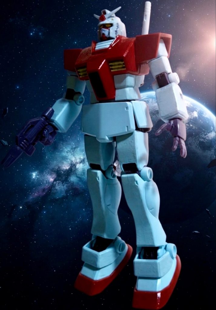 ルナツー辺りにいそうなガンダム頭のGM。世が世なら、セイラさんが乗りそう…。