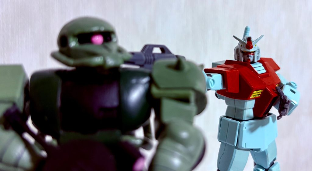 ガンダム顔になる事でジオン兵に心理的な恐怖を与えられる(zaku-kao10)