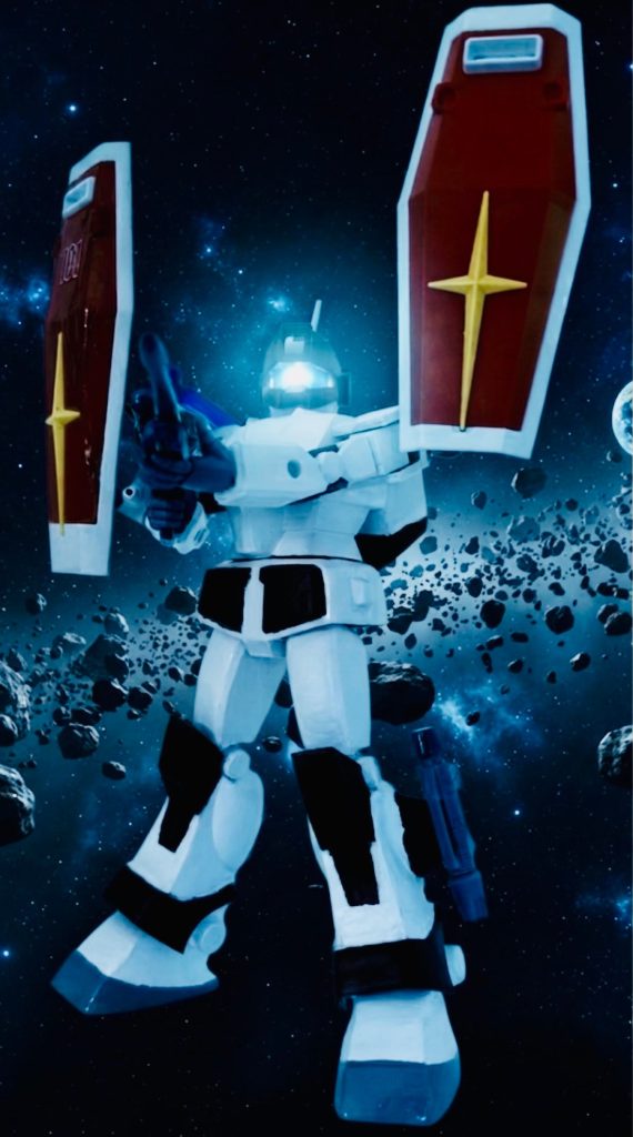 仲間を守りながら、敵を狙い撃ちする(gundam-kao6)