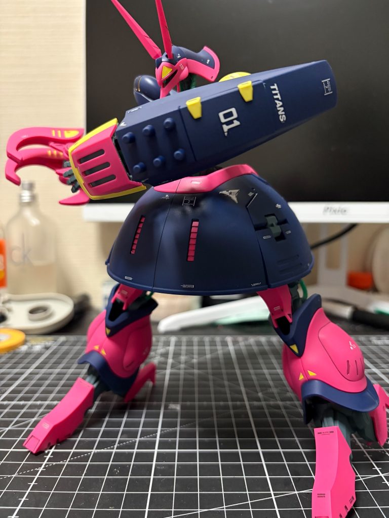 ポージング。デカイけど組みやすかったバウンドドックでした。ご覧いただきありがとうございます。