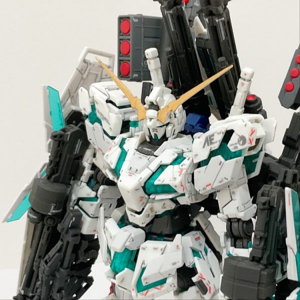 RG ユニコーンガンダムVer.TWC（グリーンフレーム・フルアーマー仕様）