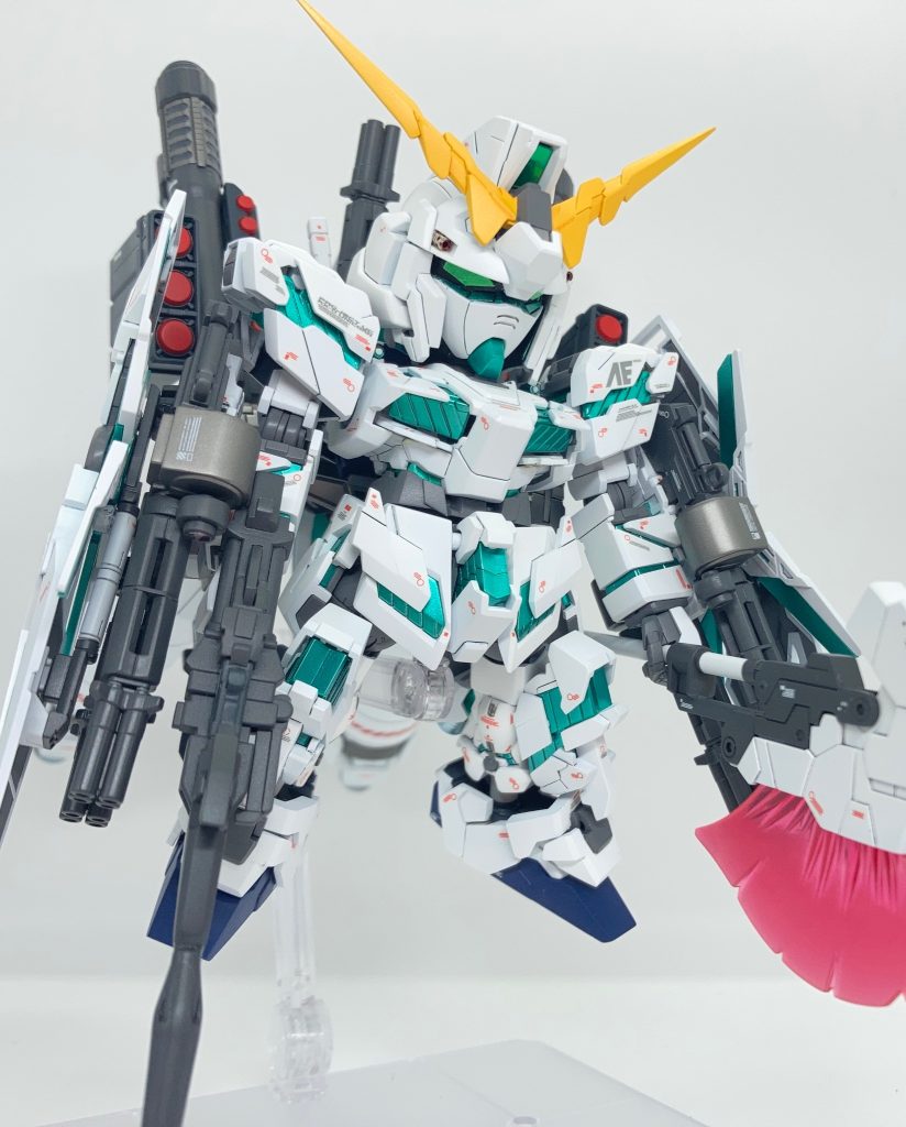 SDキットをベースにHGパーツを短縮、SDパーツは延長しました。