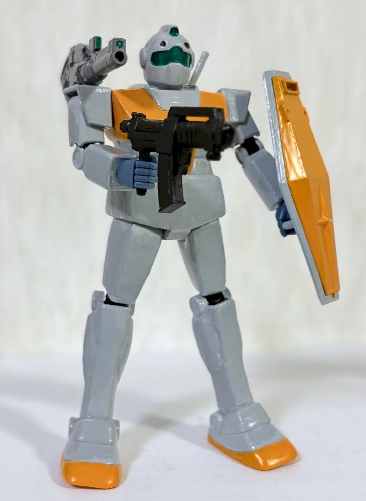 なお両者ともハンドパーツはロボット魂のモノを使っている。