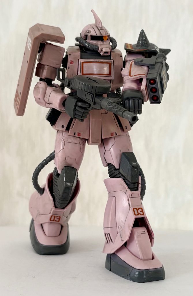 本キットはプレバン限定なのでなかなか見かけないが、ザクのバリエーション機が欲しい人はマストバイである(zaku-kao5)