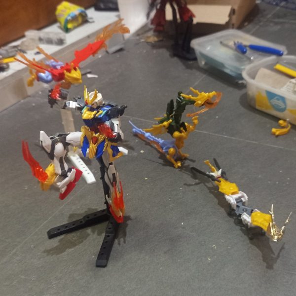I developed the Strike Ryubi into the Perfect Strike Ryubi through a mix build combining the EG Strike with the SD Liu Bei.&nbsp;As a creative gimmick, I also incorporated the three Beasts from SD Liu Bei to complete the concept and give the build a more unique character. The combination of the EG Strike proportions with the distinctive elements of SD Liu Bei creates a different look while still preserving Ryubi's & Perfect Strike identity.#Gunpla #Gunsta #Gundam #PerfectStrikeRyubi #StrikeRyubi #SDLiuBei #EGStrike #GunplaCustom #MixBuild #CustomGunpla #GunplaBuild（5枚目）