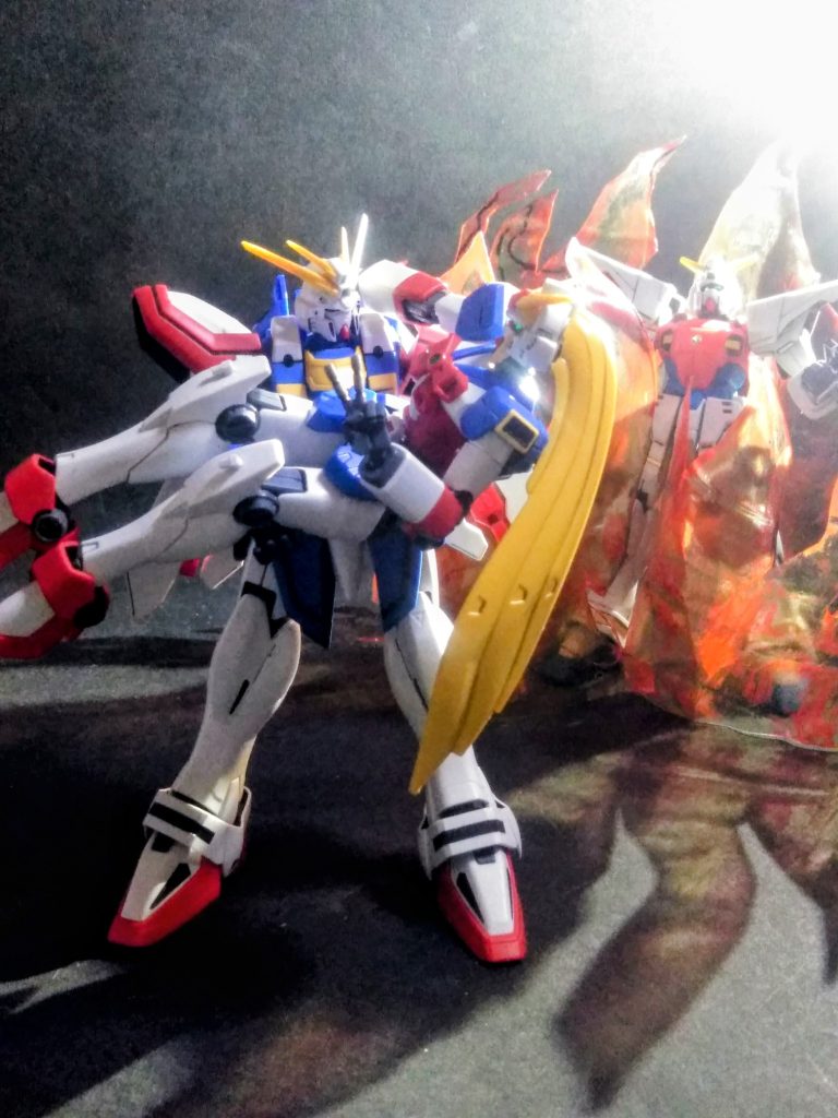 コノ娘にはVサイン✌️と『ゴッド ガンダム』がお姫様抱っこ👸をしてくれる用のお手々が同梱されております😁