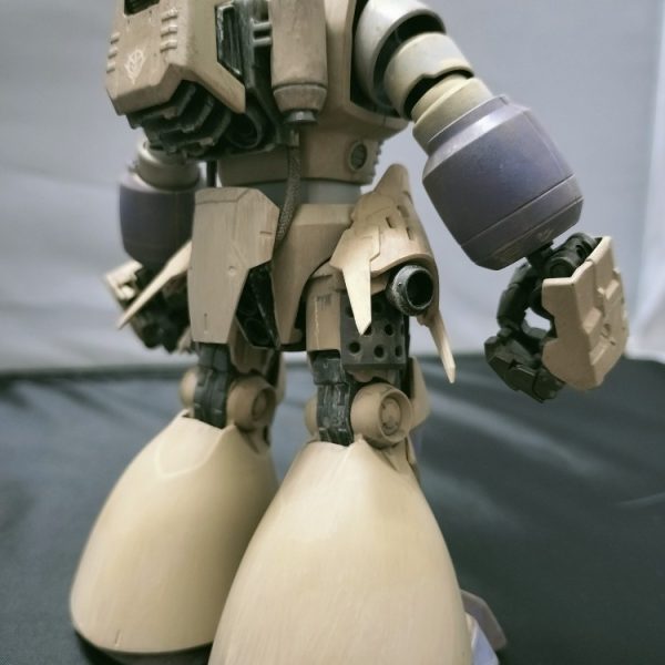 ゾゴック乾燥地帯改修機
