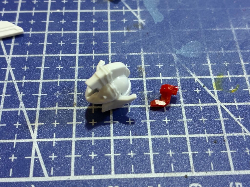 頭部は少し延長して加工してます。