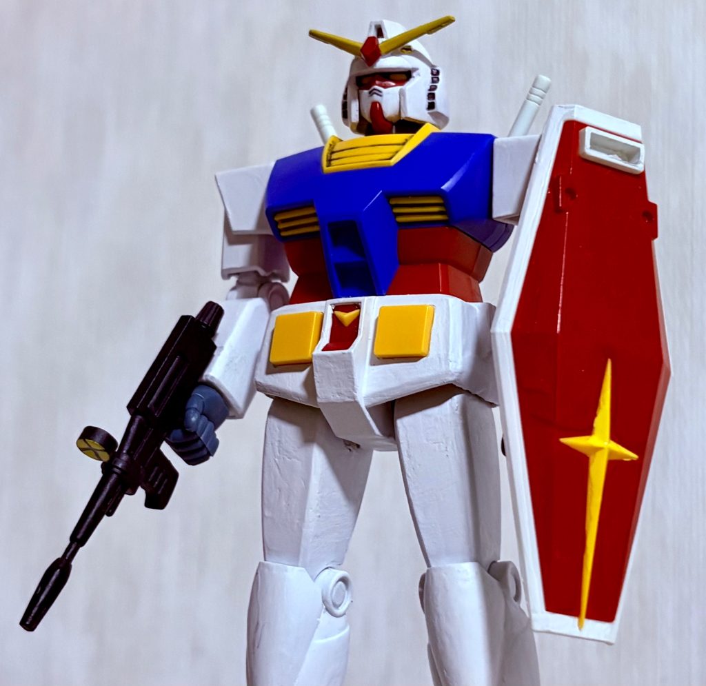 【小ネタ】ガンダムのアンテナの色。