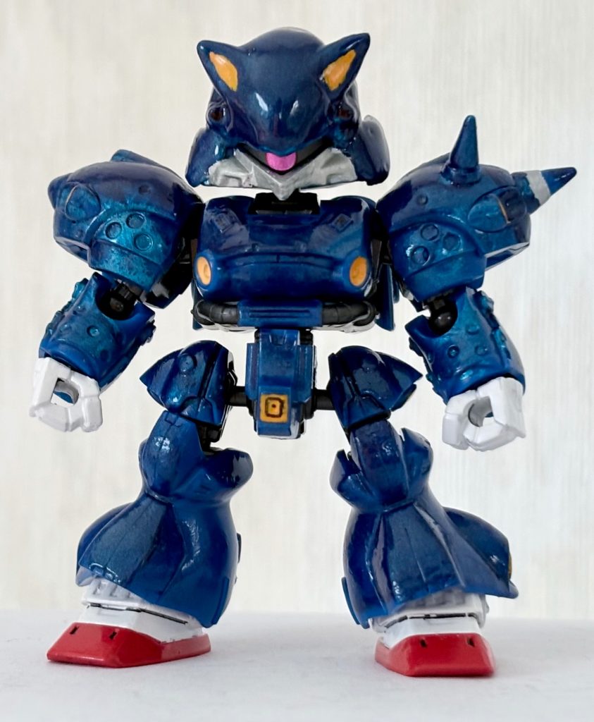 ソニックにより近付けるために白いハンドパーツも付いている(zaku-kao2)