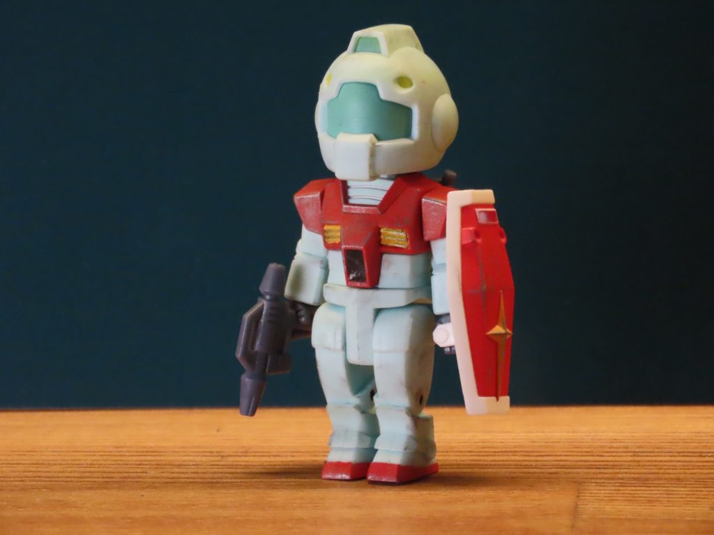 さてここからは武装を装備。心なしかジムが張り切って見えますね。