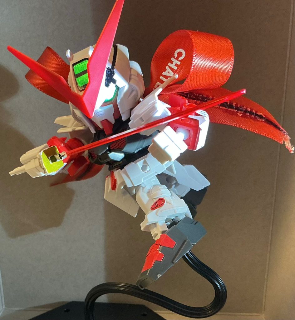 装備2:アストレイの刀を赤く塗装しました(=´∀｀)