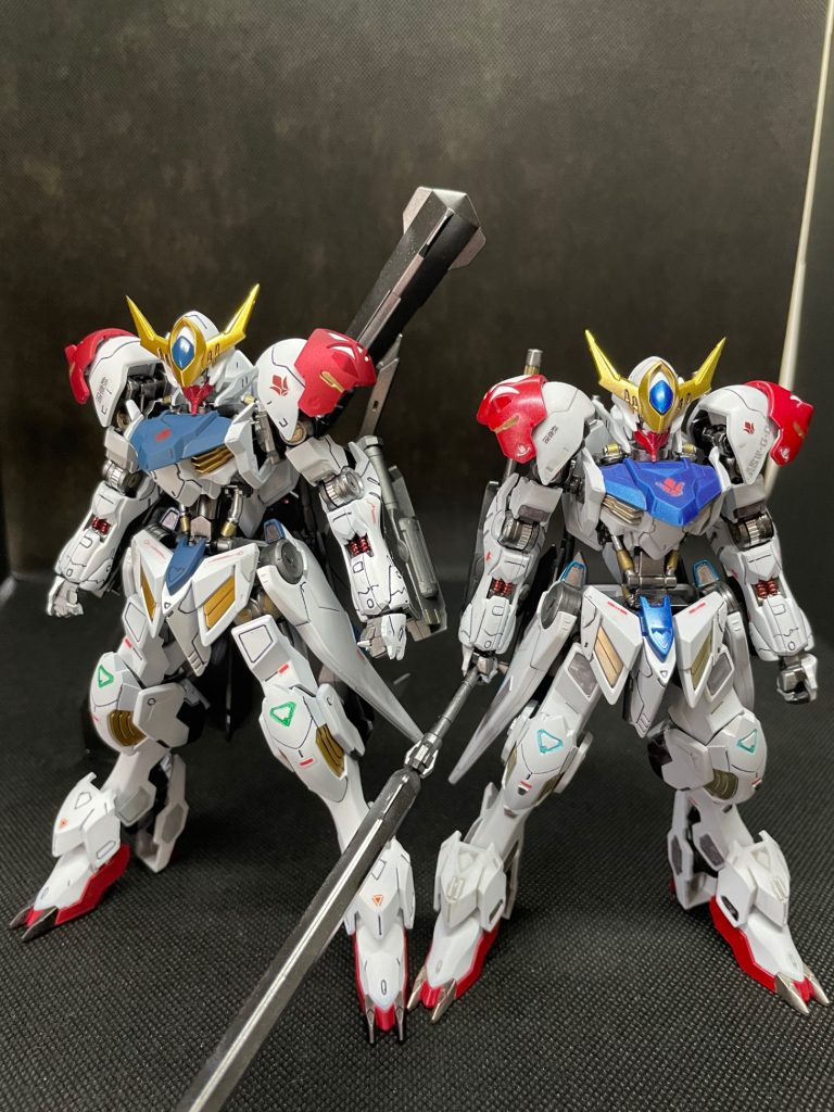 昔に作ったバルバトスルプスと並べて右のルプスも各部延長を施していますが、今回のルプスはさらに全高が高くなってます
