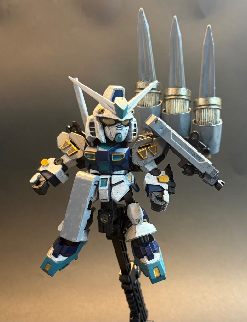 量産型 νガンダム–3枚目/制作者：クリームシュウ(探プラ部)