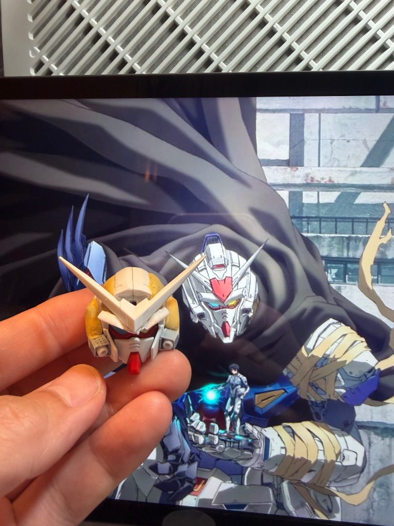頭はSDEXエクシアをベースにしてます