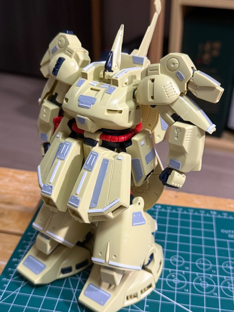 プラ板の加工・貼り付け
