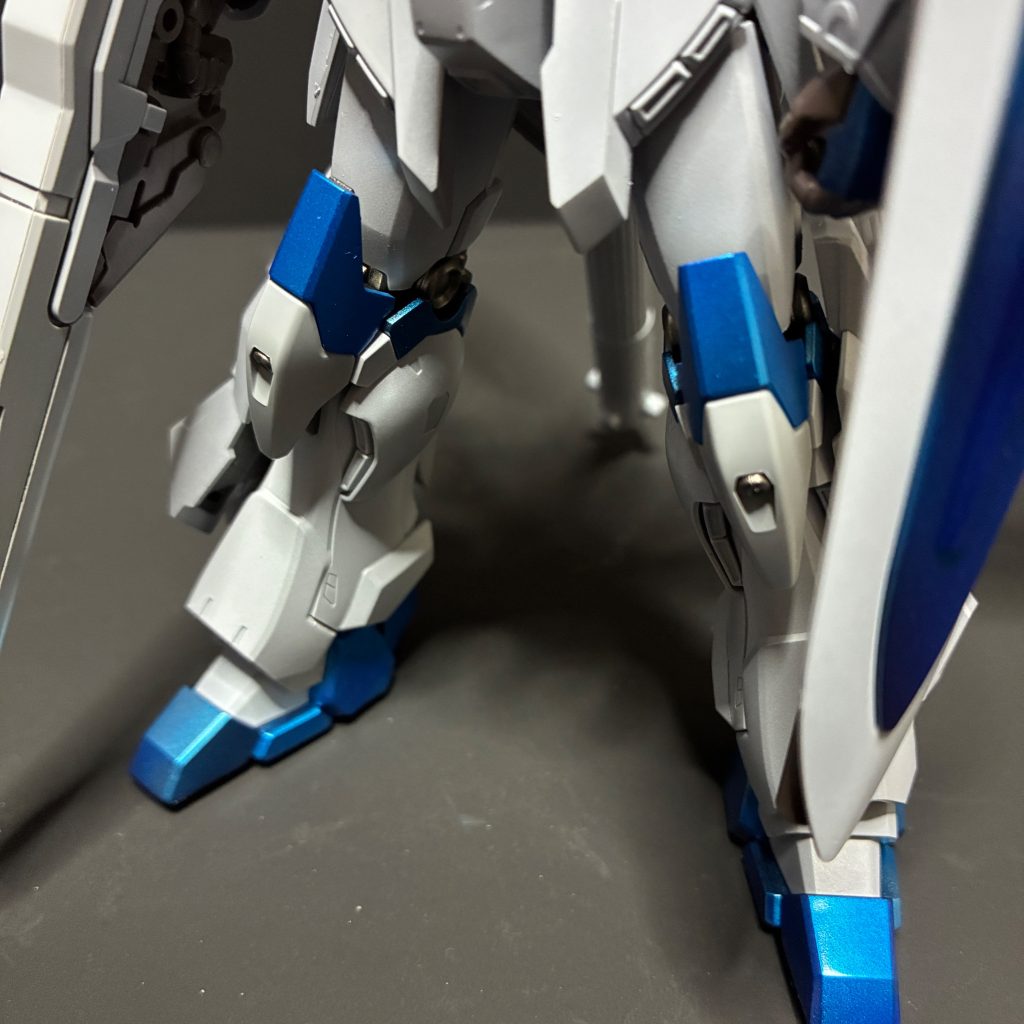 墨入れとデカール、トップコートはこれからになりますが、塗り分けは比較的満足してます(zaku-kao2)