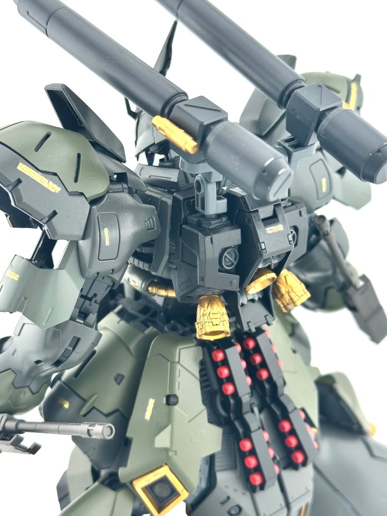 差し色は金にすればいいと思っている。