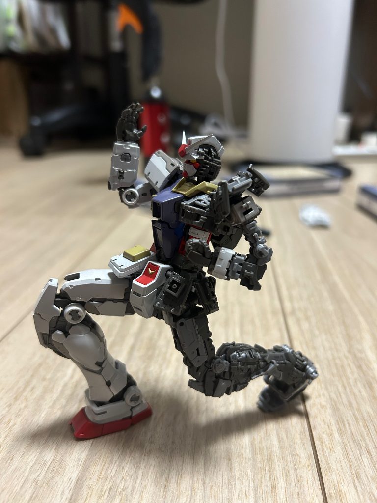 つい色々遊びたくなるキットです(笑)