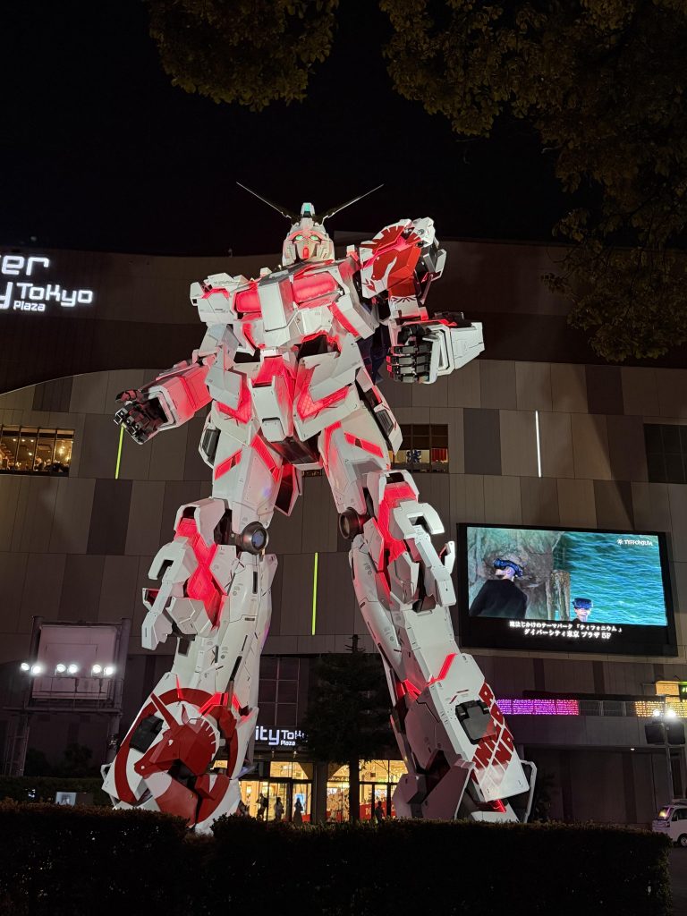 作品名：お台場ユニコーン9年間ありがとう。Gジェネでもヨロシク<p>先月東京に行く予定があったのでお台場に行った時の写真です。 お台場ユニコーンにはGジェネで配布されてたのでレギュラー入り確定してます。 さらば。実物ユニコーン。9年間ありがとう</p>
