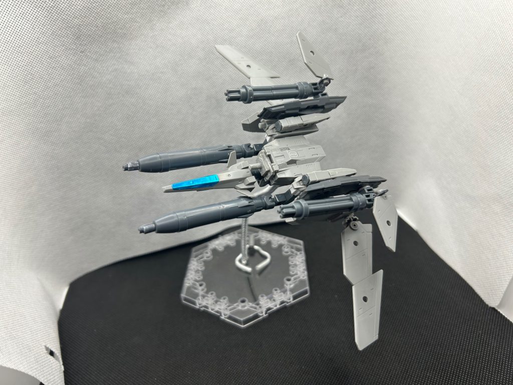 ハヤブサストライカーパック自体あまり変わりないのですが、武装を変えました。パーツはパワードアームズパワーダーのを使いました。