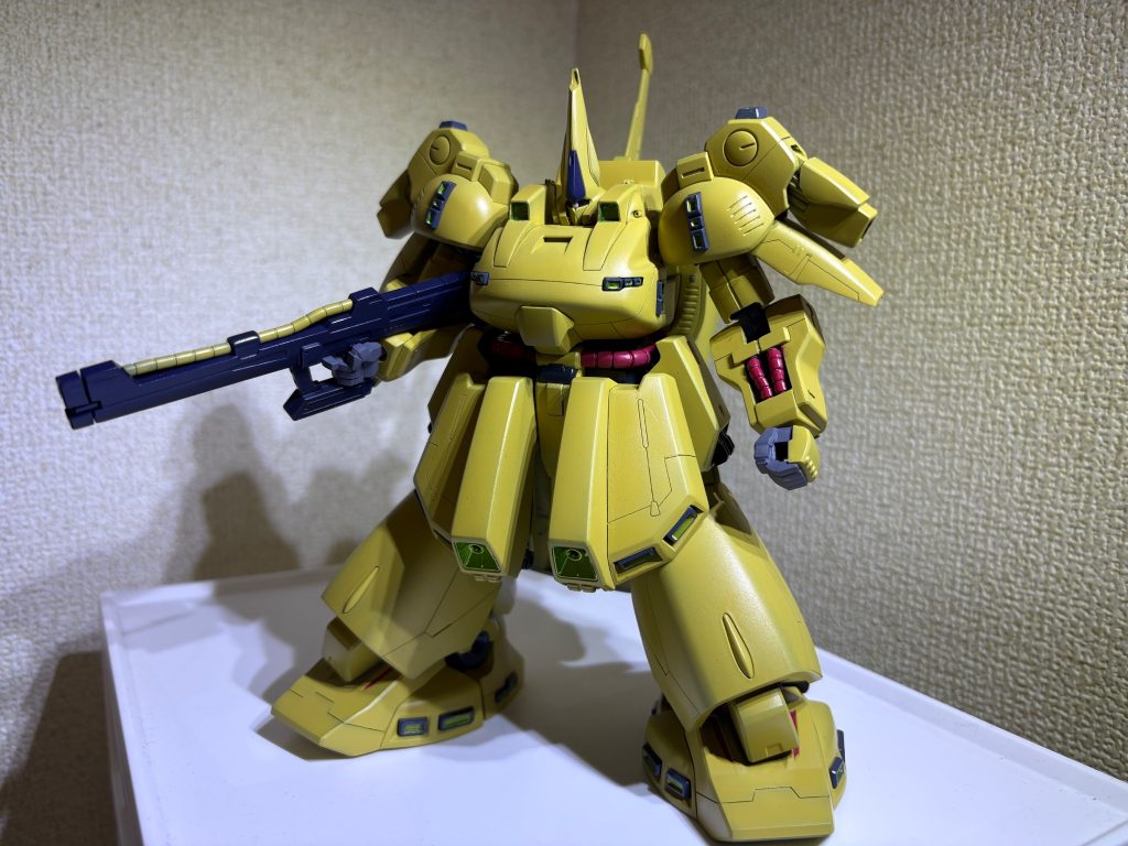 艶消し吹いてないのもカッコイイので悩みましたが、ウェザリングもしたかったので艶消しにしました。