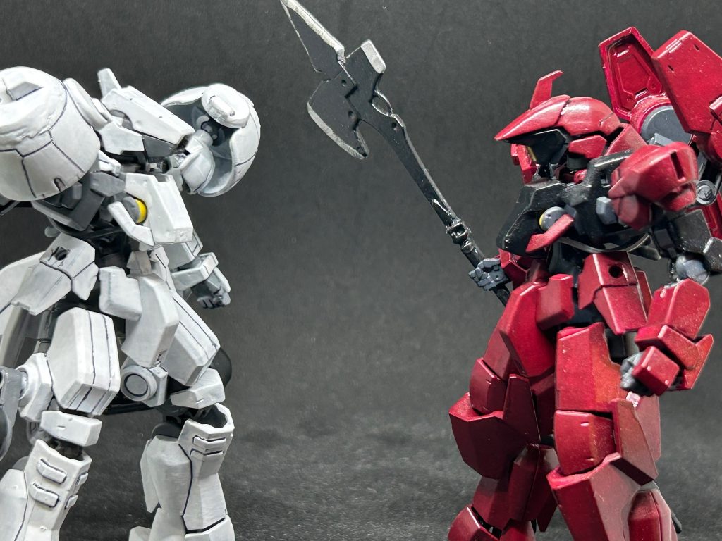 実は色を参考にしたのは某機械生命体のウルフさん。そしてグレイズのミキシングの大半は気付けば機械生命体を参考に塗装してるという事実をあとで気づきました