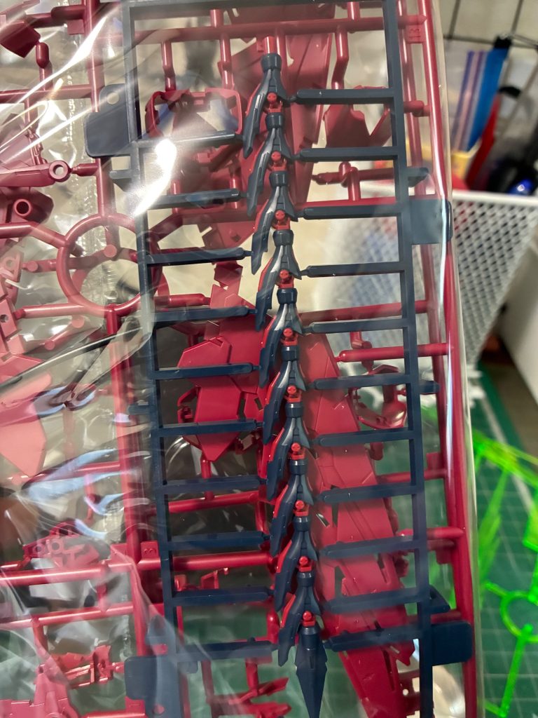 コレみたとき、塗装やめよーかなぁ・・・って