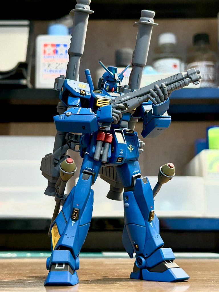 ガンダムNT-1（鹵獲機）