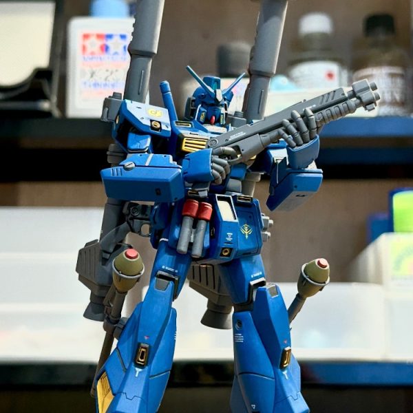 ガンダムNT-1（鹵獲機）