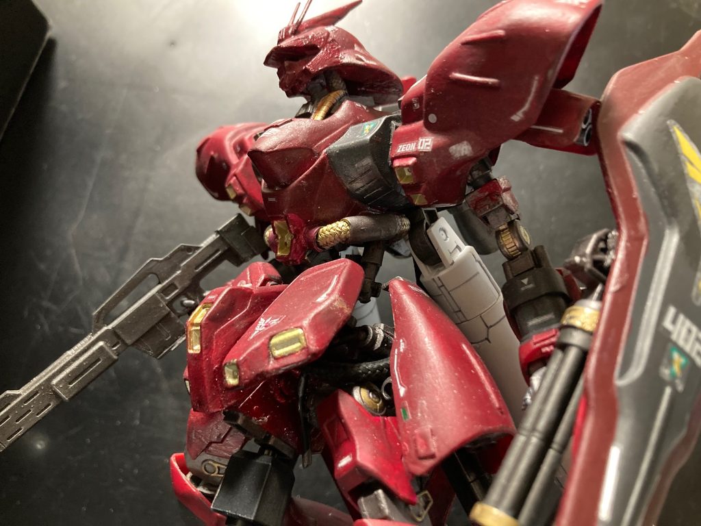 旧キット1/144サザビー(旧キット)でした。