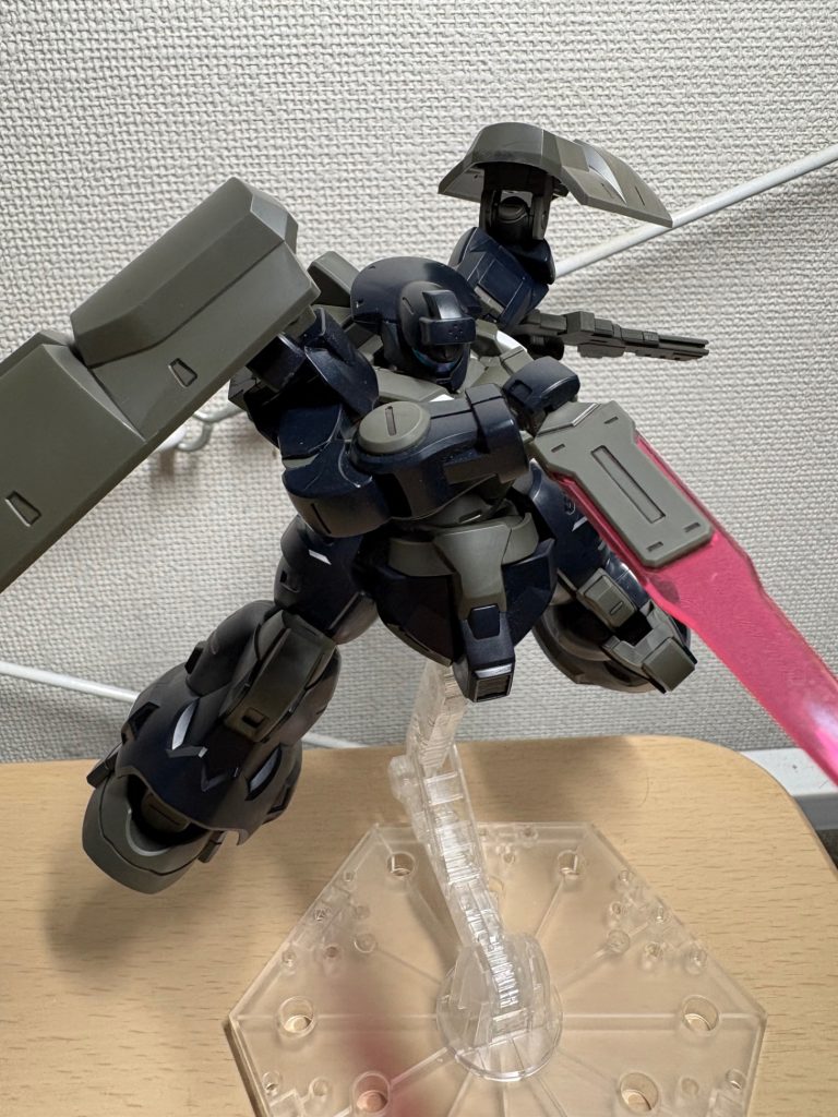 サーベル刃もなんか短いw&nbsp;