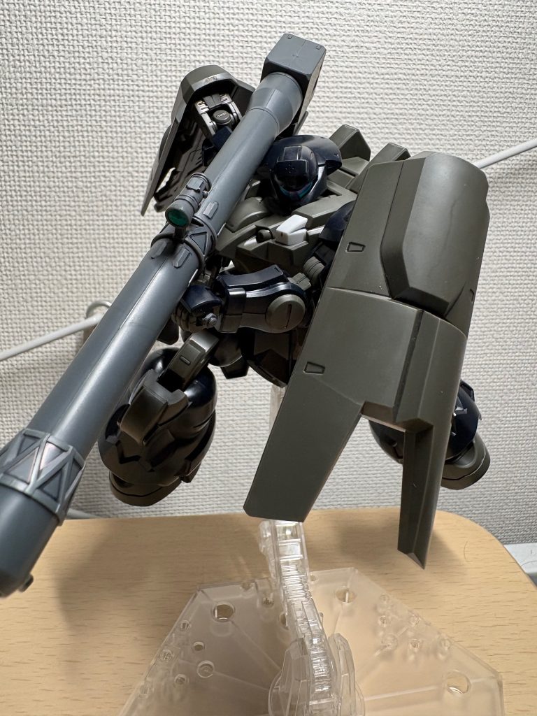 持たせてみると、ディランザはビームライフルじゃなくてバズーカが正解やったなぁとしみじみ。