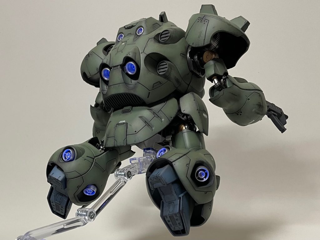 カメラアイやノズルは蛍光塗料で塗装してます。閲覧ありがとうございました。