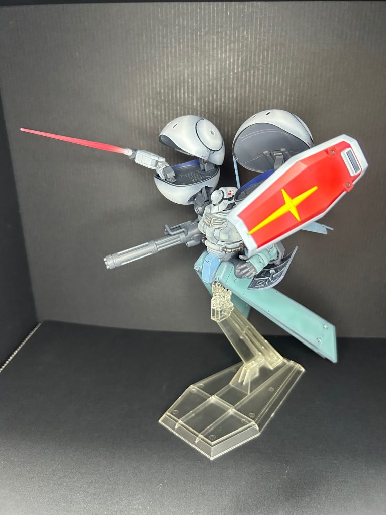 余っていたEGのガンダム腕を取り付けました。