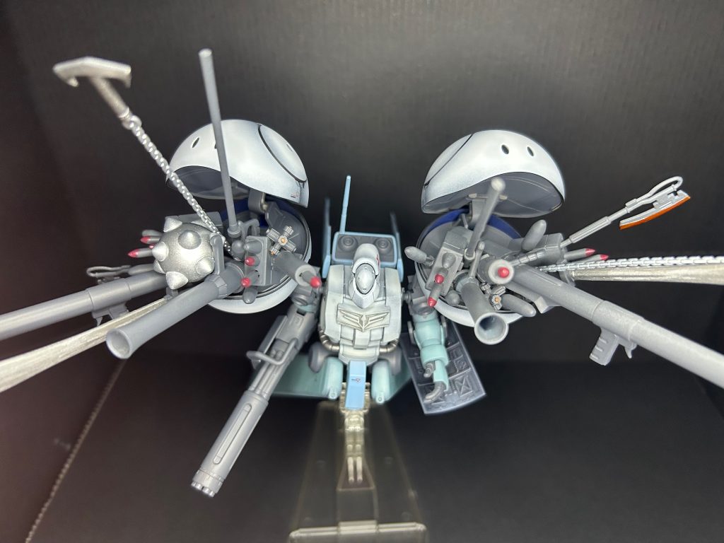ハロは以前作ったハロアーマーガンダムと同じタイプなのでフルバーストパーツもそのまま付けられます。