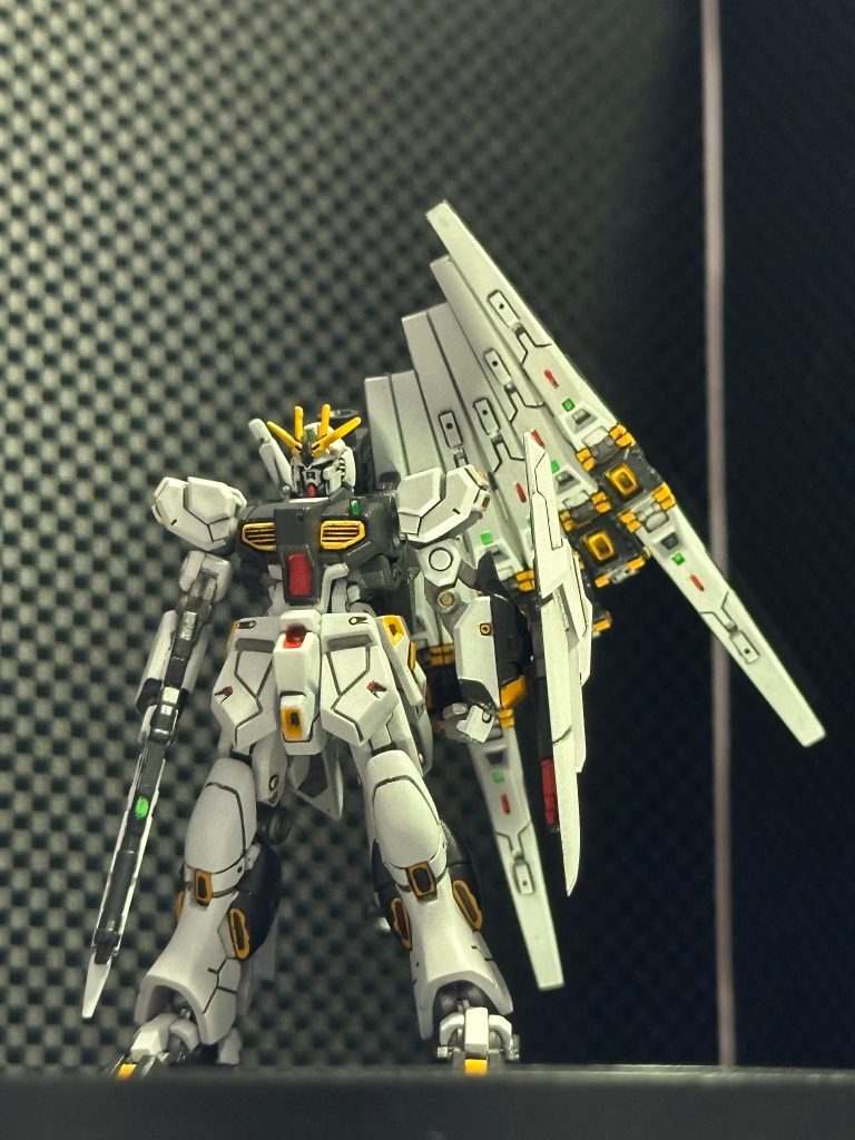 νガンダム　アーティファクト