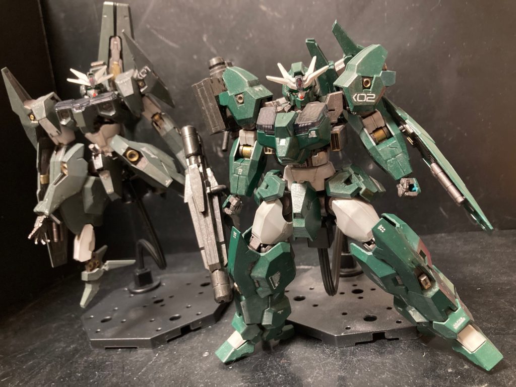 ガンダムルブリスから派生した機体、ウル＆ソーンです。あのガンダムルブリスがなぜこういうデザインになったのは謎ですよね〜っ