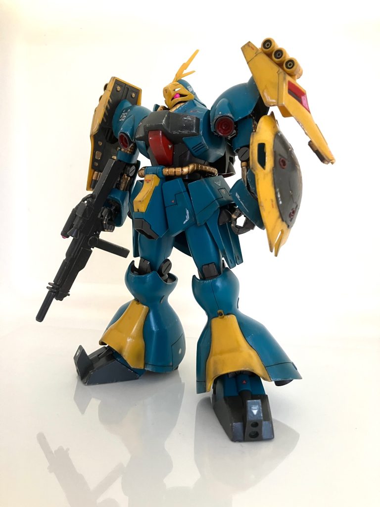 HGUC 1/144 ヤクト・ドーガ(ギュネイ・ガス専用機)