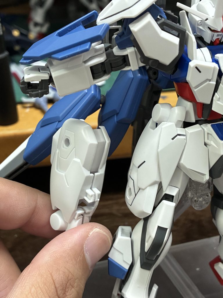 ストライク/At  裏話  ※投稿主の指が写ってます（2枚目）
