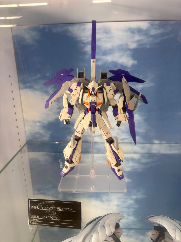 近所のホームセンターのモデラーズギャラリーに展示してもらいました😀