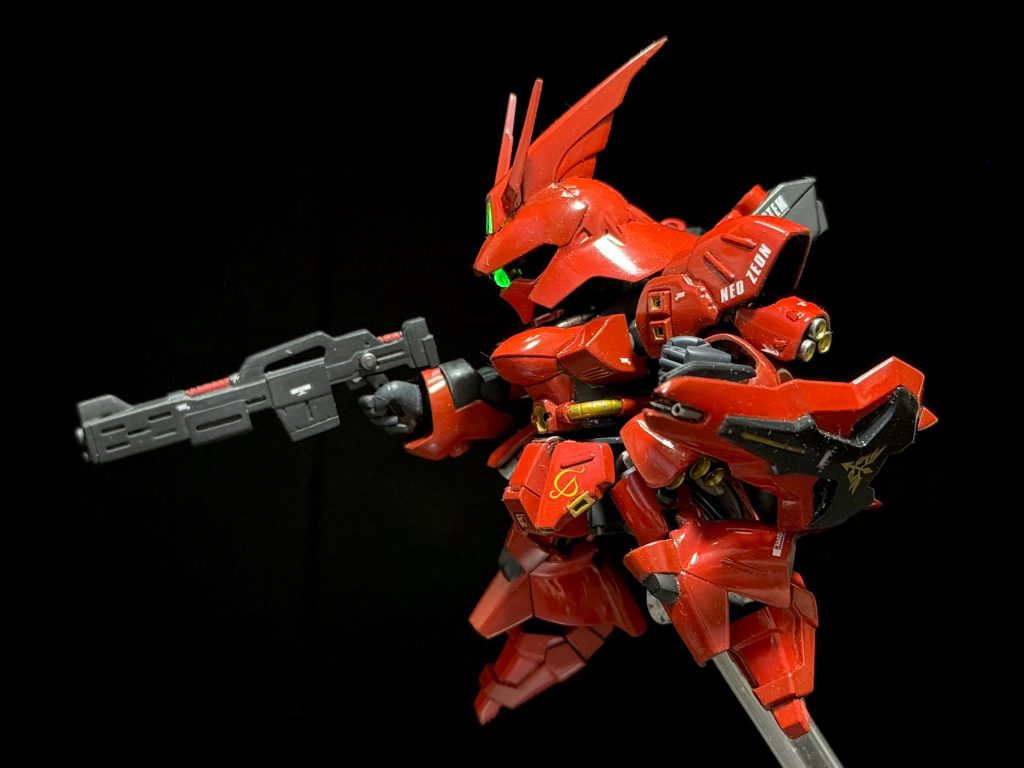 ビームショットライフル。SDEXの薄いライフルは2キット分使って幅増ししました。シールドは裏打ちパーツを自作しています。