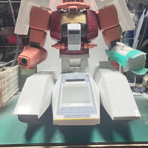 1/48ザクタンク(グリーンマカク)製作35〜46日目腕部のクローアームを作るのに、良いサイズが見つからないから他の所を進めました車体部のディテールアップをしてましたが、暑過ぎてやらない日が多く、なかなか進まなかったですわ〜🥵8割くらいディテールアップしました ∩^ω^∩残りの2割は最終ディテールアップしますもう片方を進めて行きます ᕦ(ò_óˇ)ᕤ&nbsp;（2枚目）