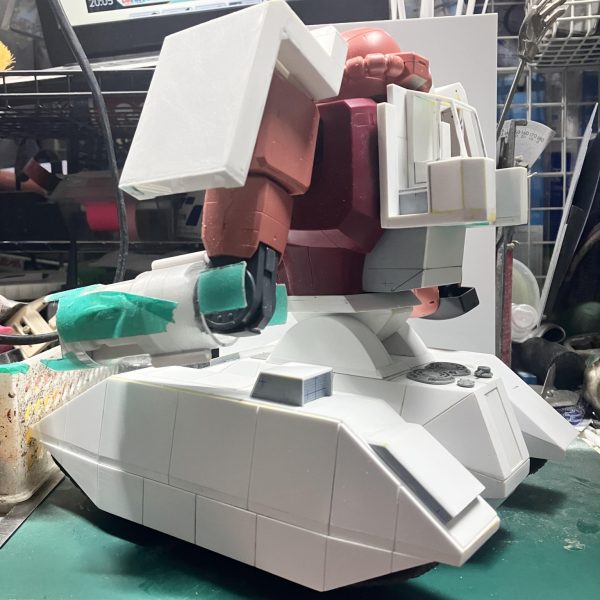 1/48ザクタンク(グリーンマカク)製作35〜46日目腕部のクローアームを作るのに、良いサイズが見つからないから他の所を進めました車体部のディテールアップをしてましたが、暑過ぎてやらない日が多く、なかなか進まなかったですわ〜🥵8割くらいディテールアップしました ∩^ω^∩残りの2割は最終ディテールアップしますもう片方を進めて行きます ᕦ(ò_óˇ)ᕤ&nbsp;（4枚目）