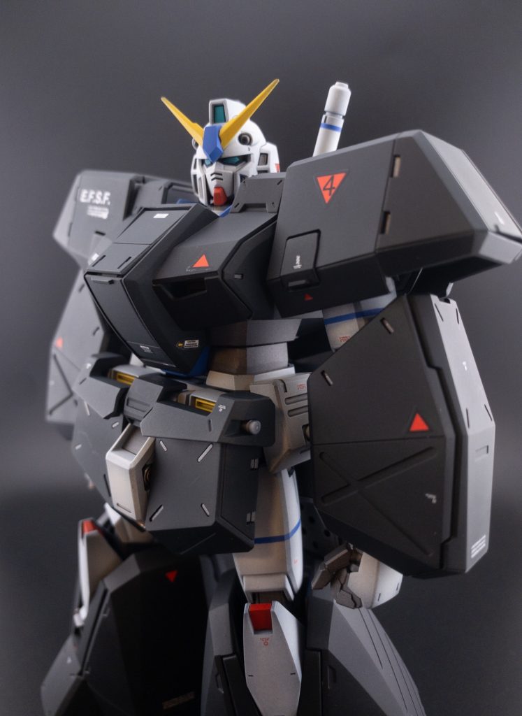 実を言うと作成時から1番悩んでいたのがチョバムアーマーのカラーリングでした🐥
