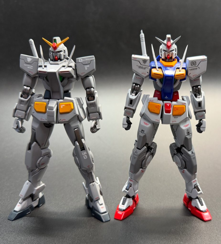 Oガンダム 初期型と後期型–4枚目/制作者：studyING