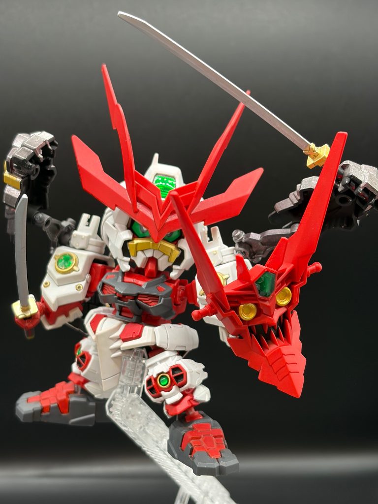 盾もサブアームも展開してフル装備！
