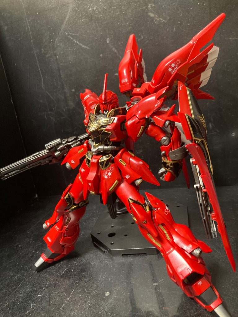 前面。うん普通にシナンジュ。