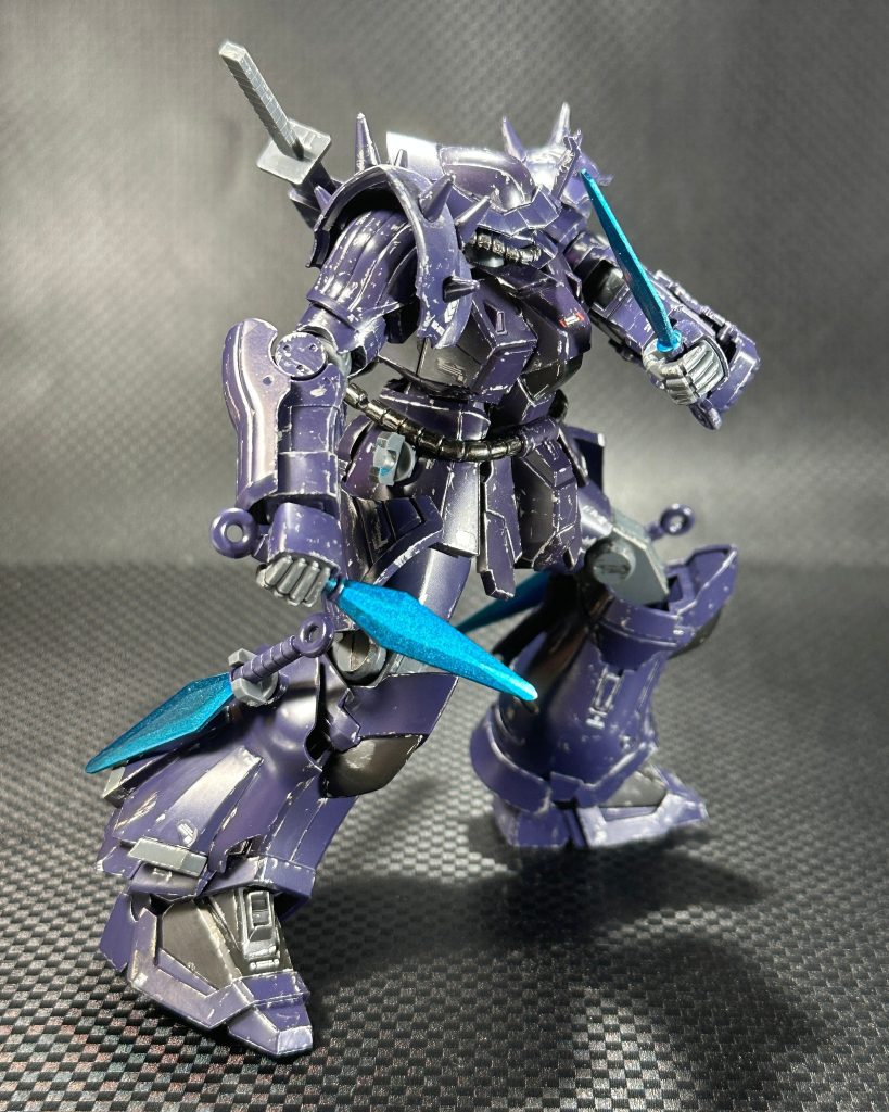 コールド・クナイもガンダムマーカーで色付けしました。
